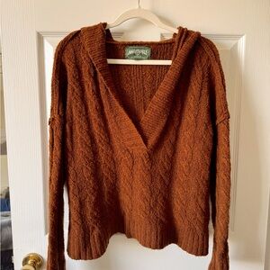 American Eagle Women's Brown V-Neck Sweater
